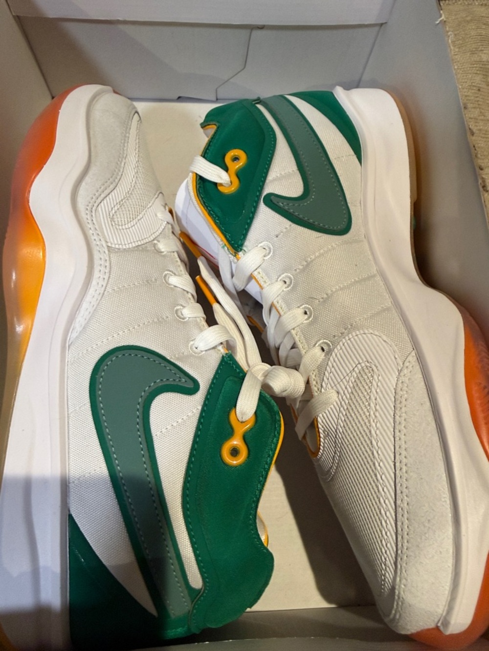 Nike Air Zoom G.T. Hustle 2